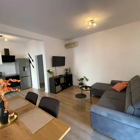 Green Oasis New Apartment Póla Kültér fotó