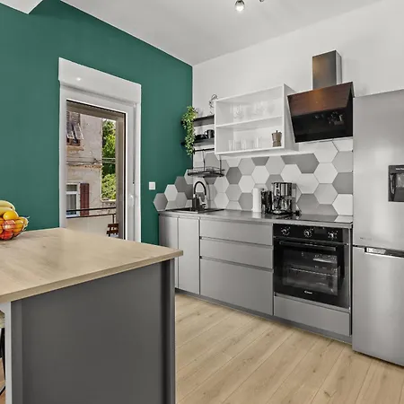 Green Oasis New Apartment Pula Buitenkant foto