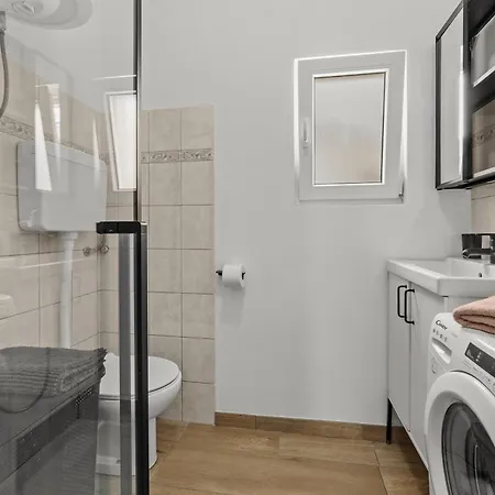 Green Oasis New Apartment Pula Buitenkant foto